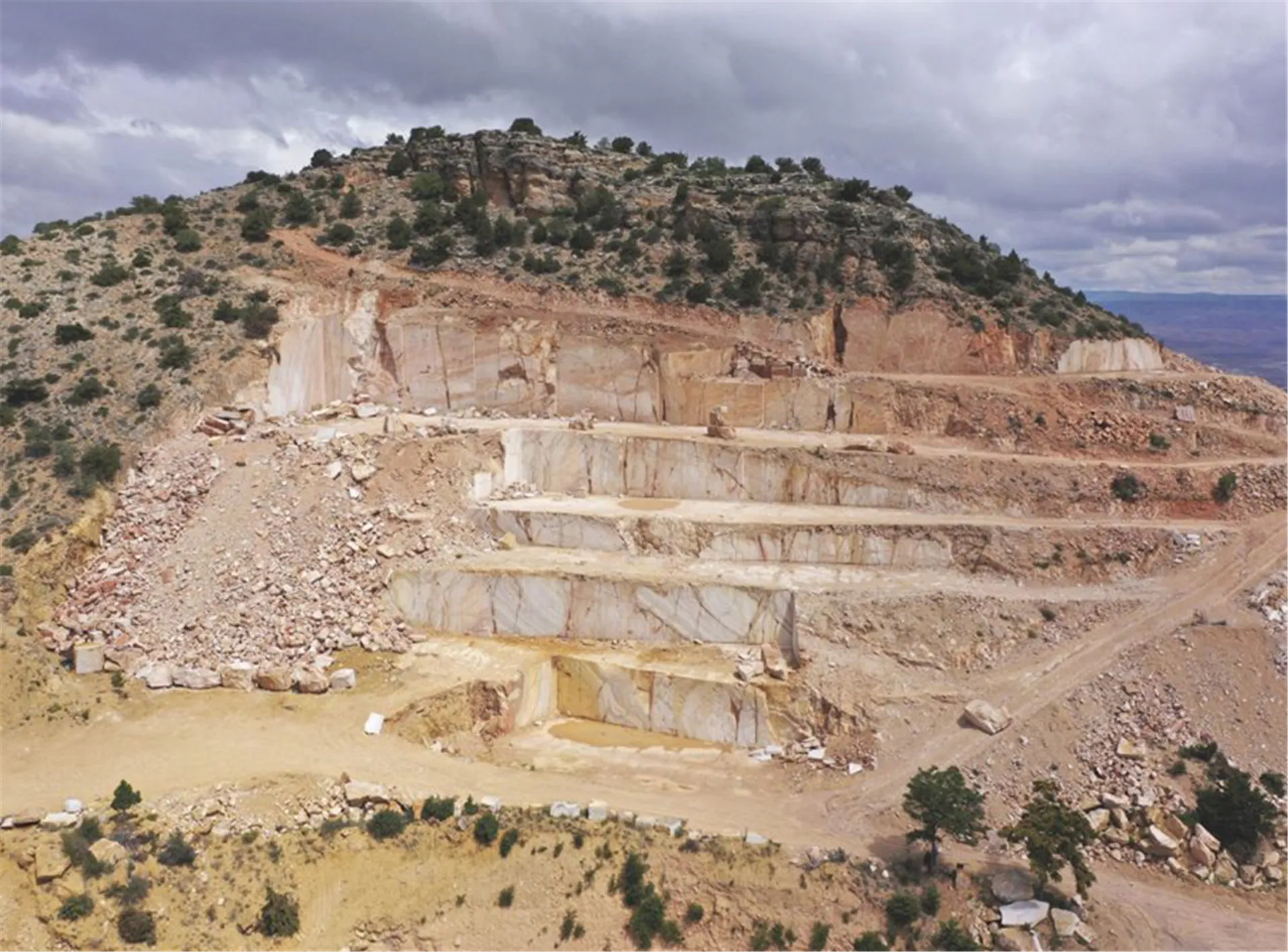 Onyx Quarry