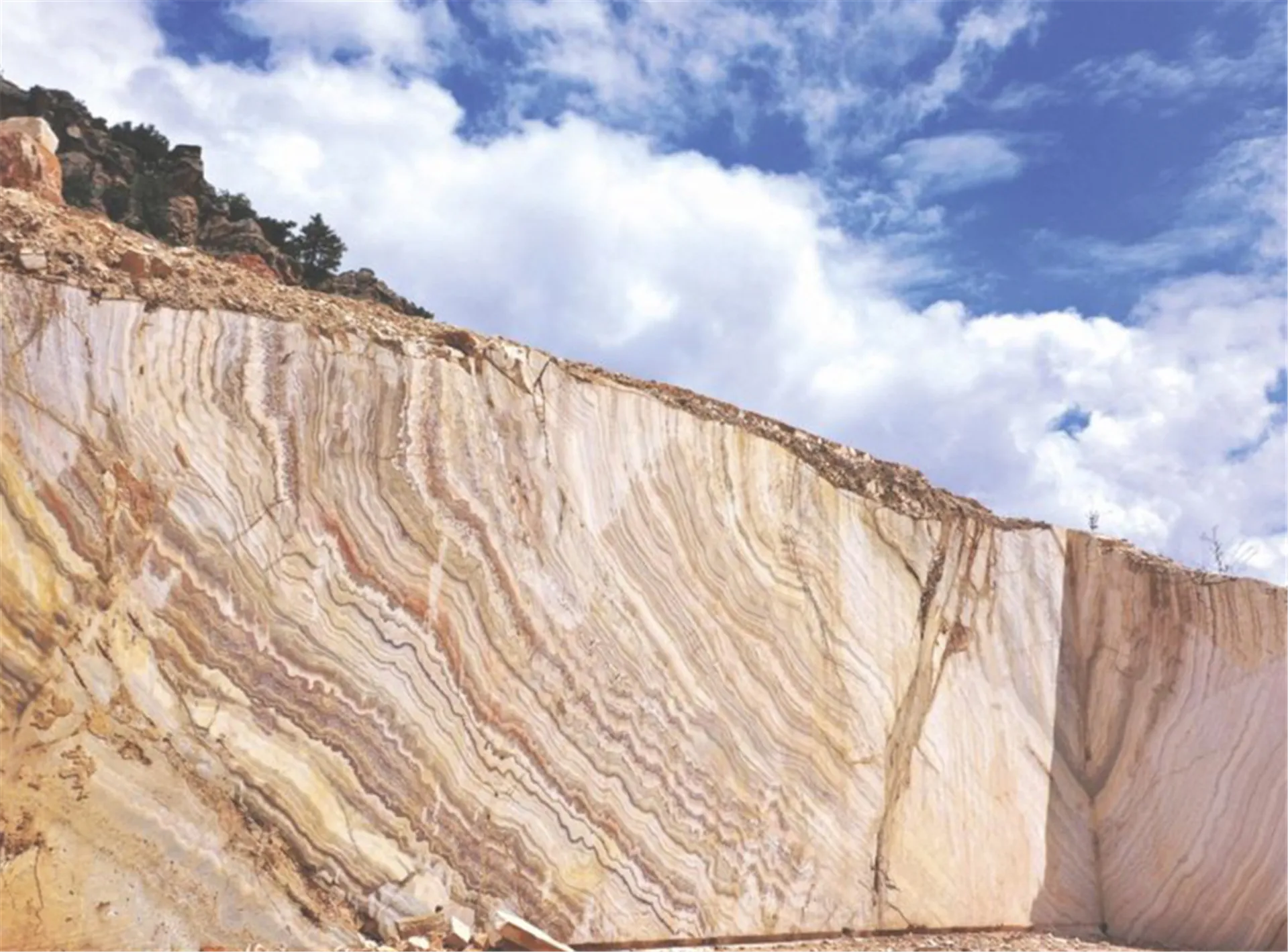 Onyx Quarry