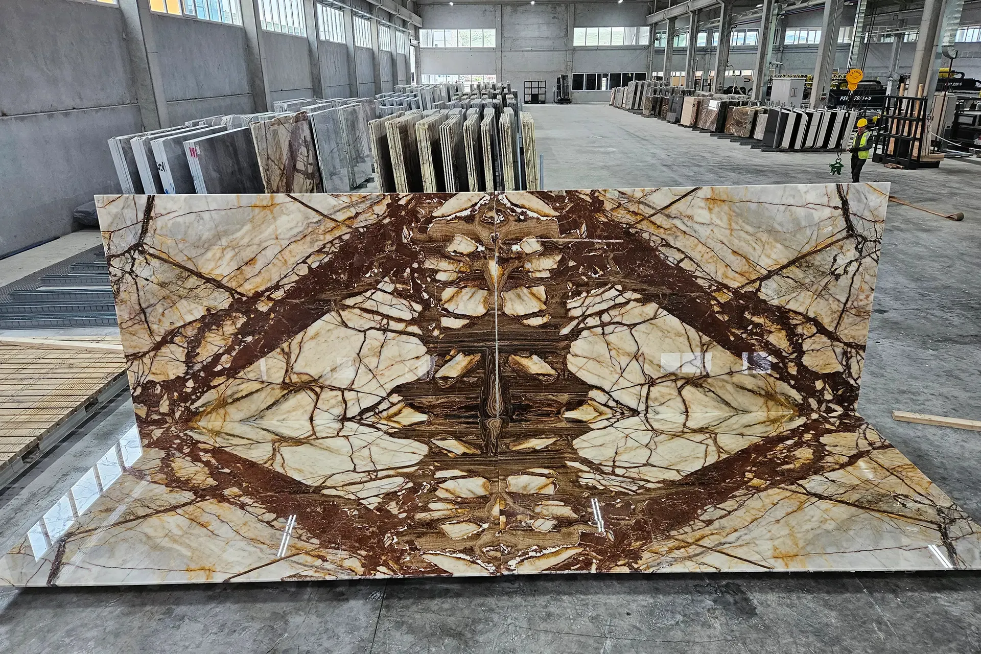 VEINY ONYX