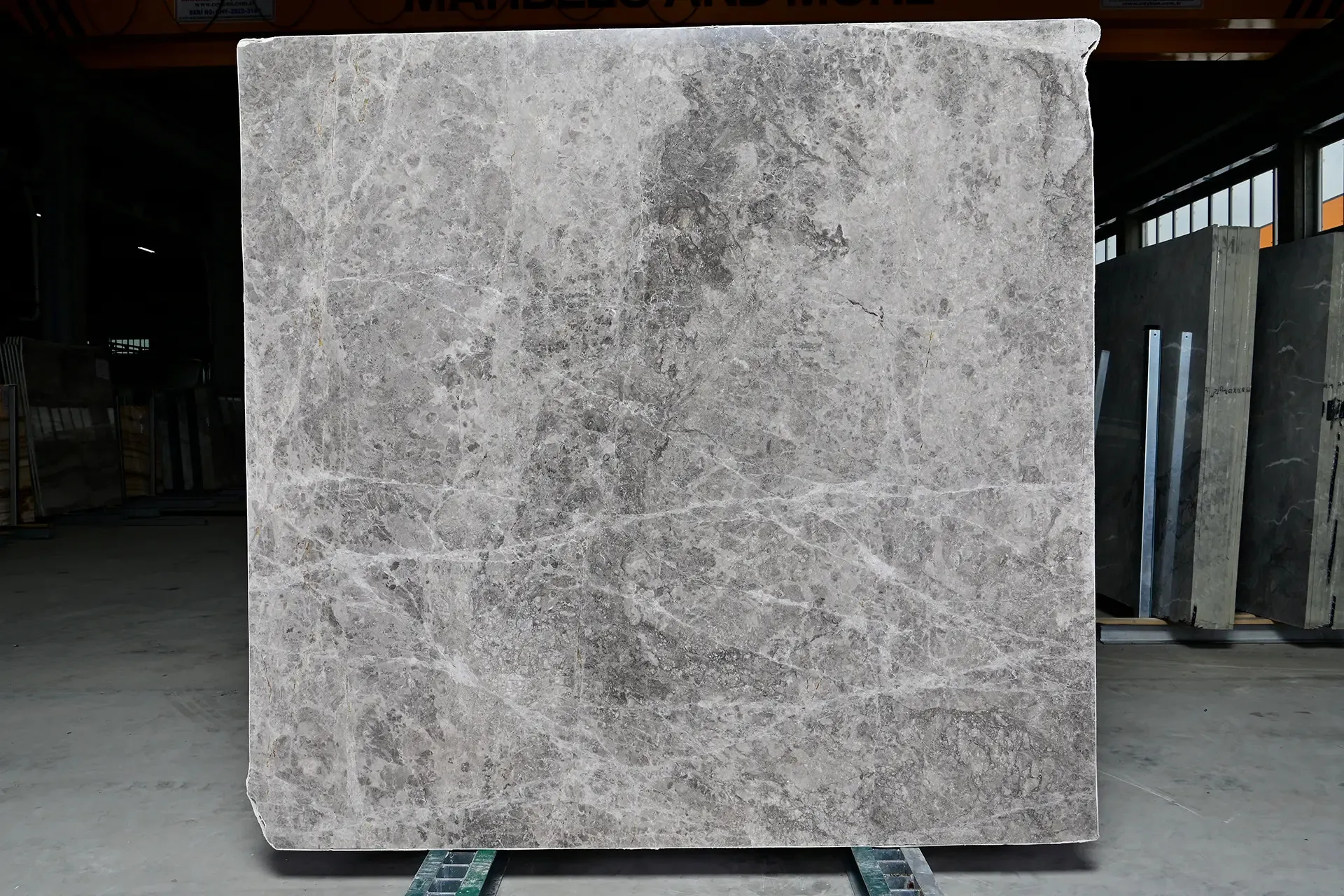 TUNDRA GREY