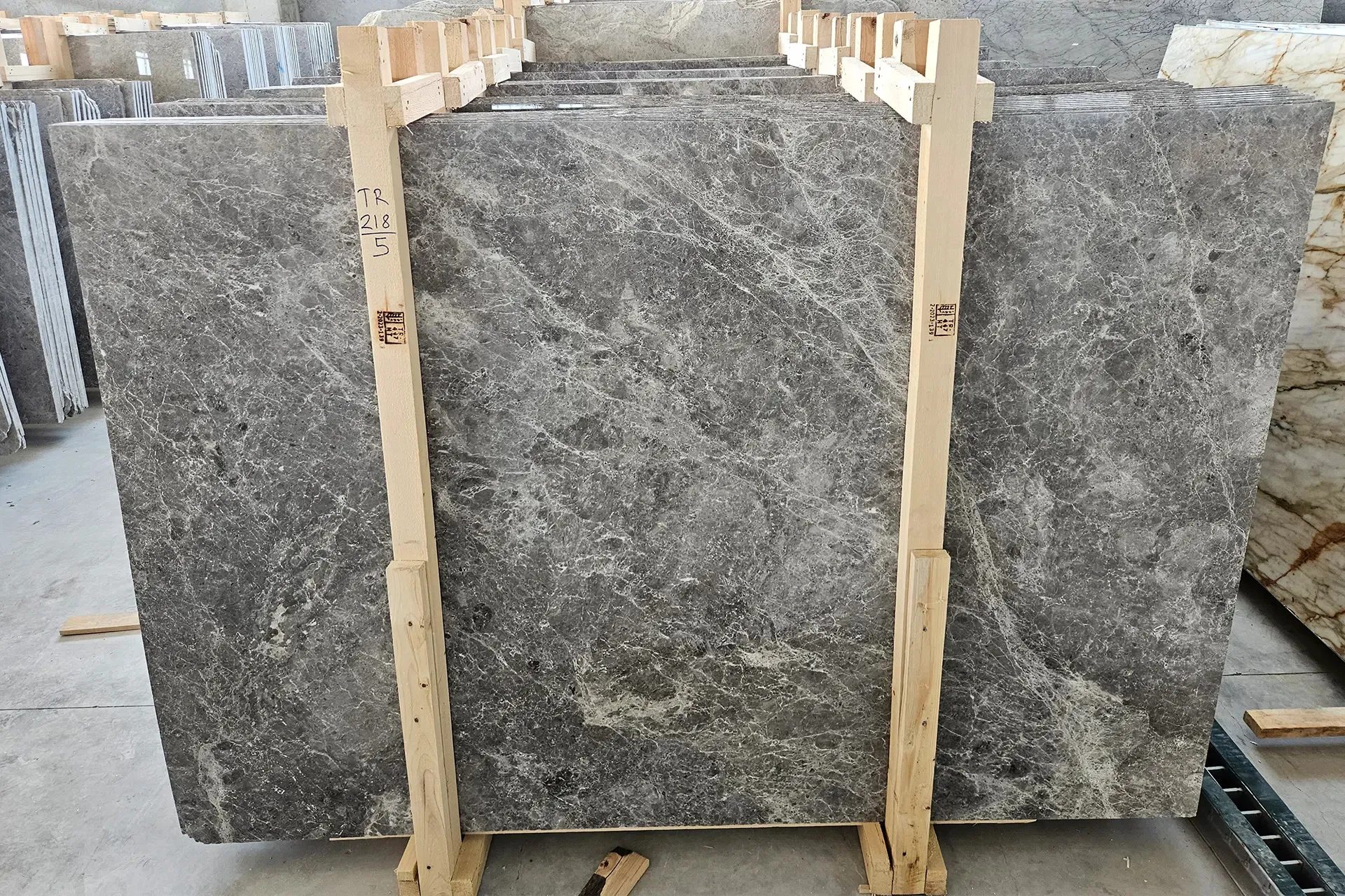 AMERILLO GREY